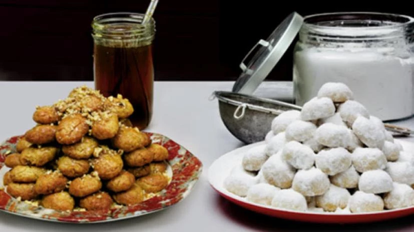 Πώς δόθηκαν στα μελομακάρονα και στους κουραμπιέδες τα ονόματά τους;